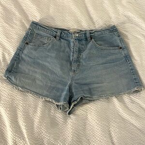 Universal Thread women’s cutoff shorts